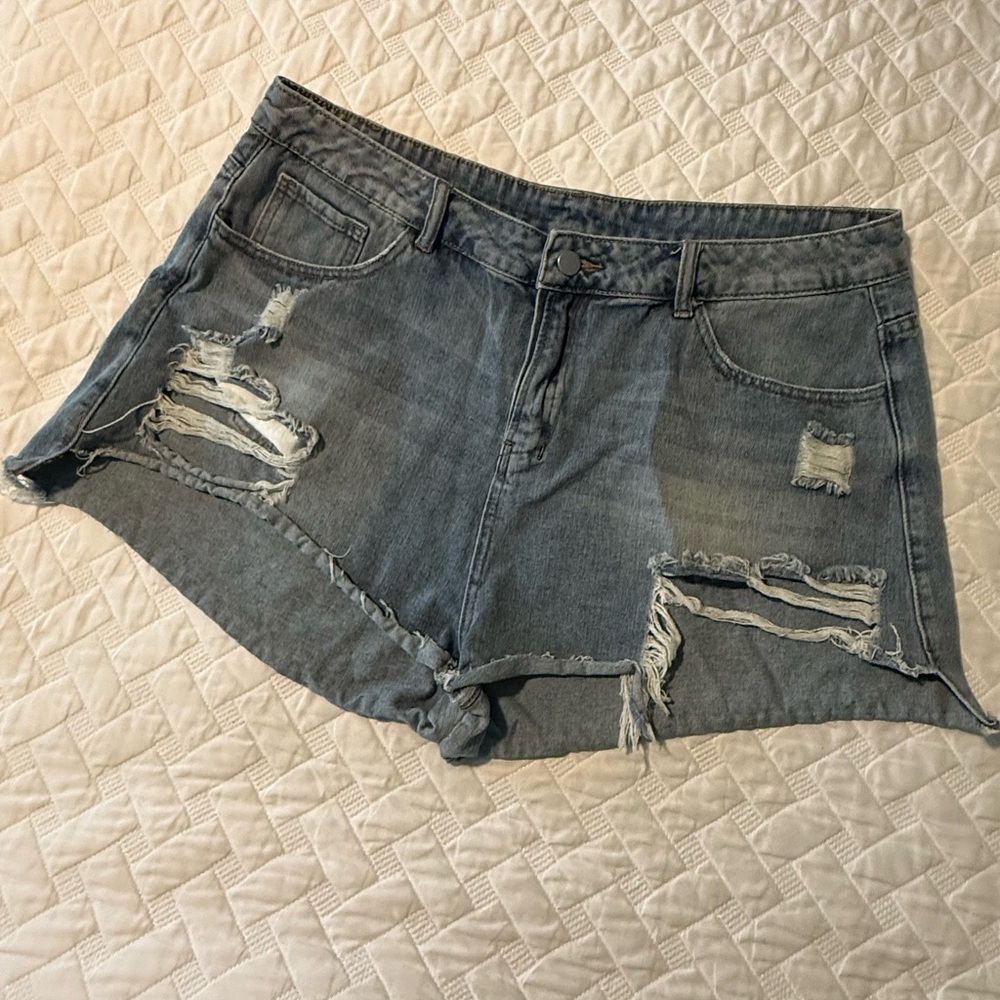 SHEIN Distressed Denim Women's Shorts 2XL